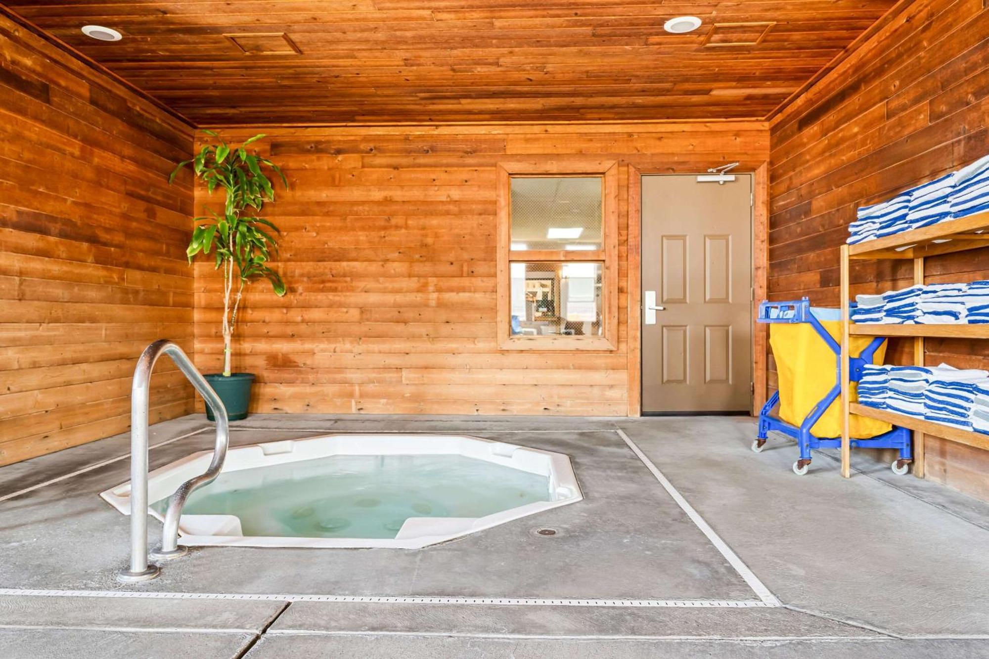 Comfort Inn Worland Hwy 16 To Yellowstone Exteriör bild